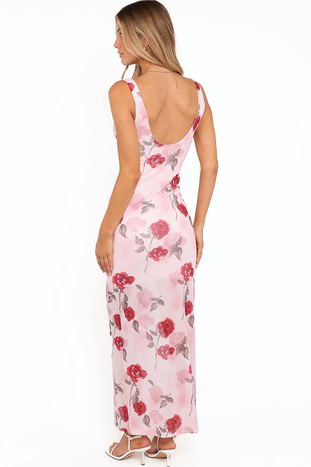 Close-up of the neckline of the pink floral sleeveless maxi dress